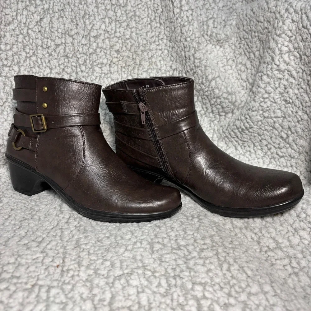 Easy Street Comfort Wave Brown Ankle Boots Womens 8N Buckle Strap‎ Block Heel